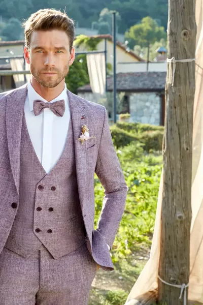 costume-dhomme-pour-mariage-romantique-rouge-annecy