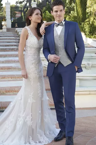 costume-homme-pour-mariage-chic-blue-gilet-seyssel